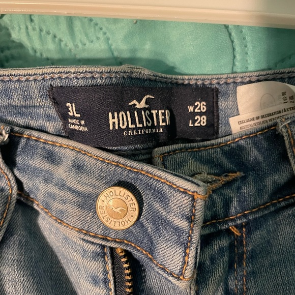 Hollister Blue Ripped Jeans - Picture 3 of 3